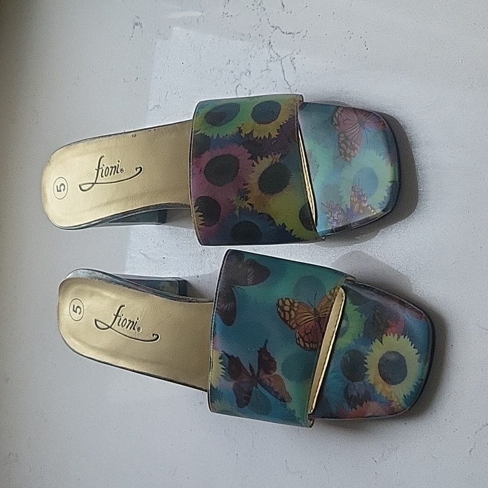 FIONI 2-inch Heels Holographic Butterfly Sunflower Y2K Slip-on Sandals Size 5